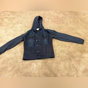 Mens size Medium. Black jean button jacket